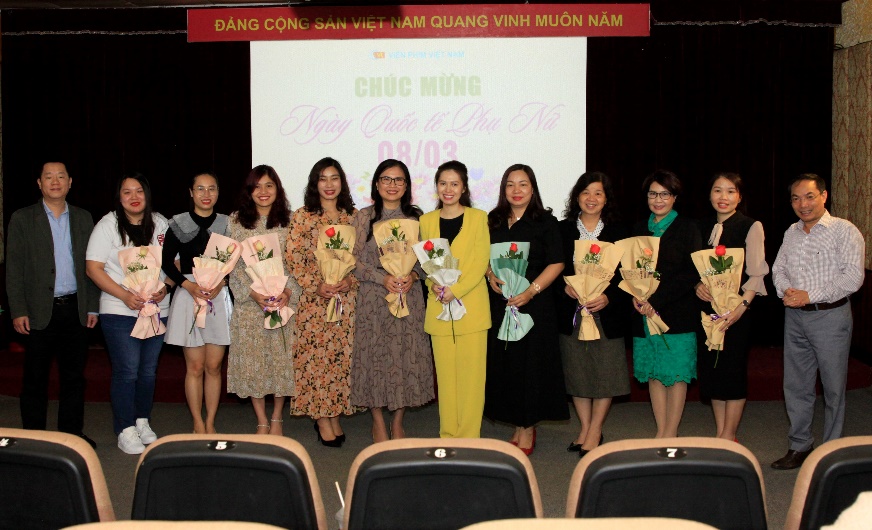 Những cung bậc cảm xúc từ Chương trình Gặp gỡ nhân chứng lịch sử và giới thiệu tác phẩm điện ảnh "Biệt động Sài Gòn"