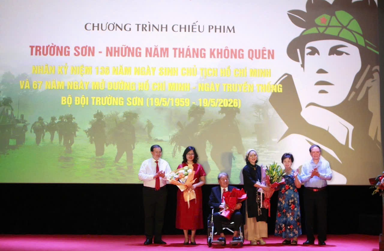Khai mạc Chương trình chiếu phim "Trường Sơn - Những năm tháng không quên"
