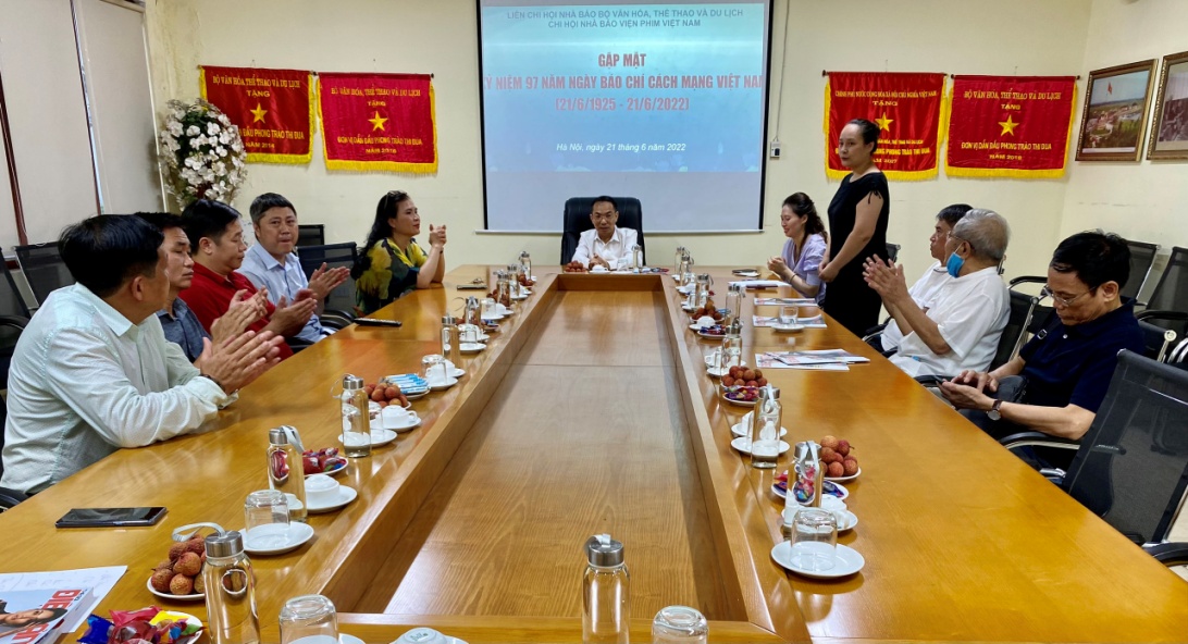 Hội nghị Sơ kết công tác Đảng 6 tháng đầu năm, phương hướng nhiệm vụ 6 tháng cuối năm 2022 tại Viện Phim Việt Nam