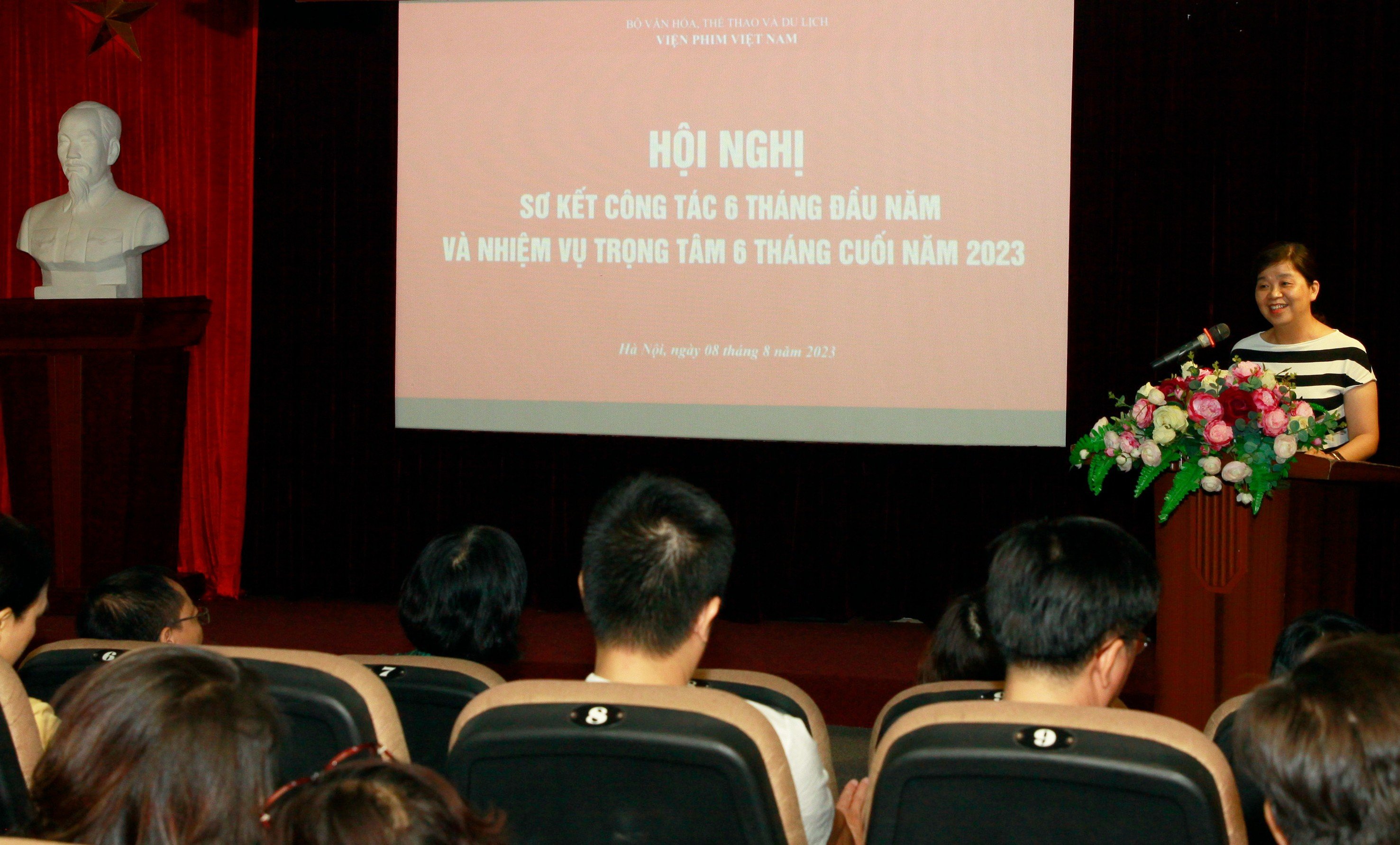 Trao quyết định bổ nhiệm Viện trưởng Viện Phim Việt Nam và lãnh đạo một số đơn vị thuộc Bộ