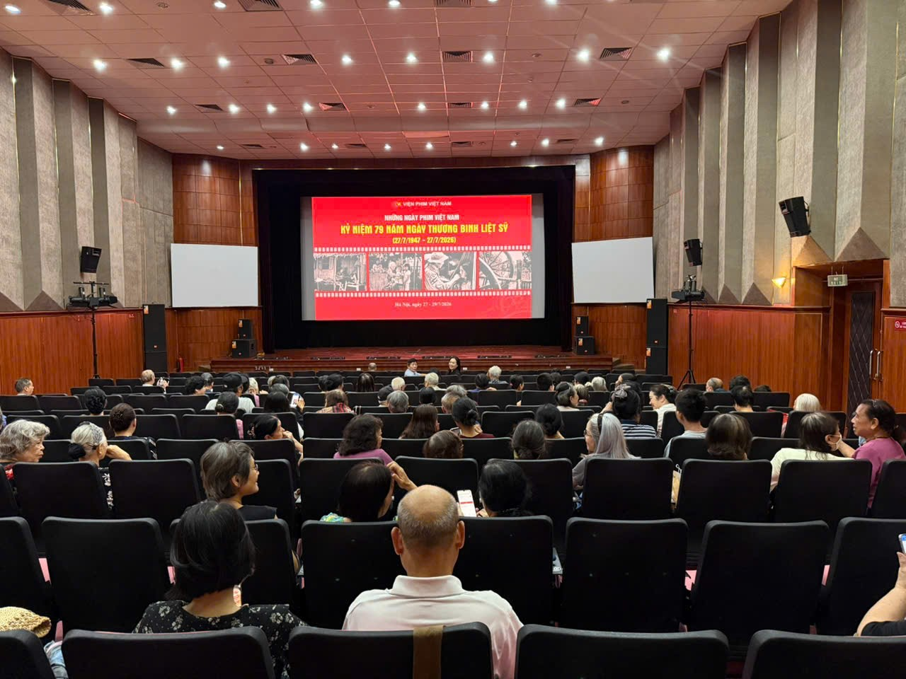 Lắng đọng ký ức hào hùng qua Chương trình chiếu phim kỷ niệm 79 năm Ngày Thương binh - Liệt sĩ