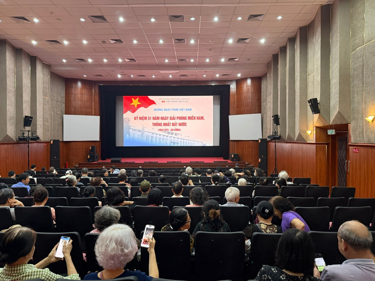 Sống lại mùa Xuân lịch sử qua màn ảnh rộng